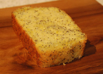 freefrom lemon and poppyseed cake